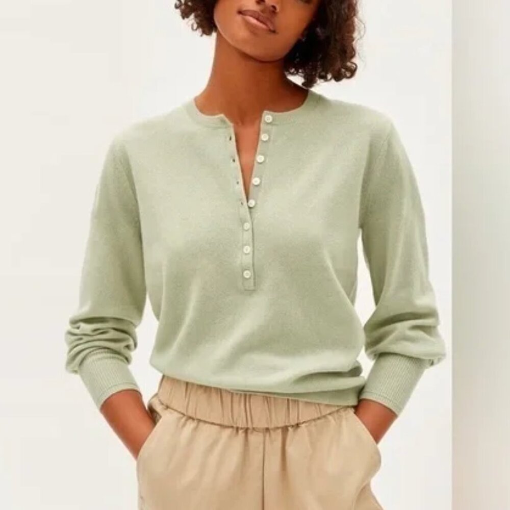 Everlane 100% Cashmere Henley Sweater in‎ Laurel Sage Green - Size Medium